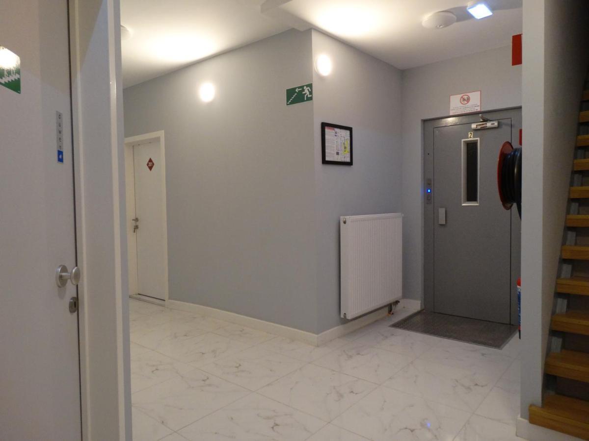 Hotel De La Gare Arrondissement di Aalst Esterno foto