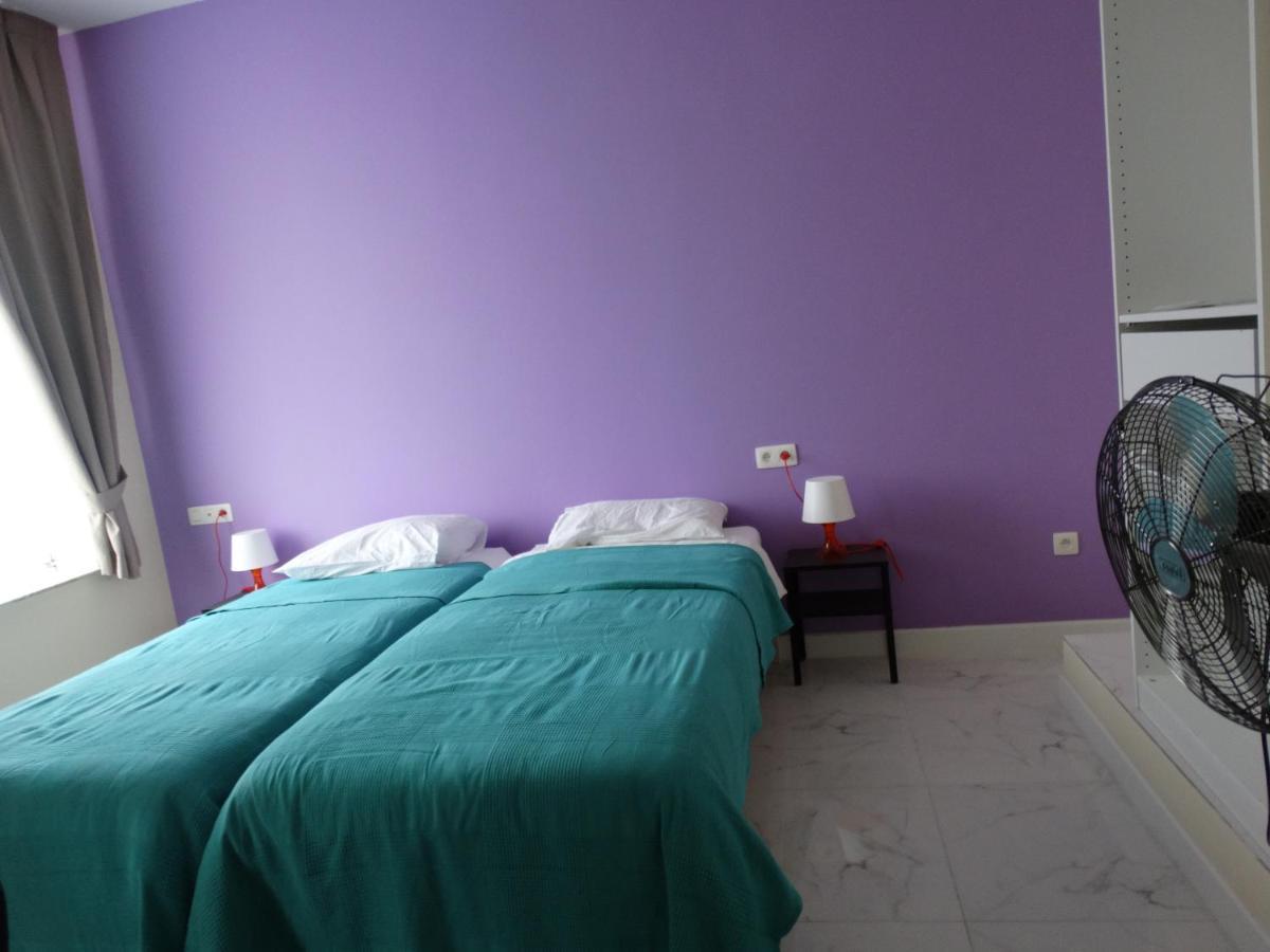 Hotel De La Gare Arrondissement di Aalst Esterno foto