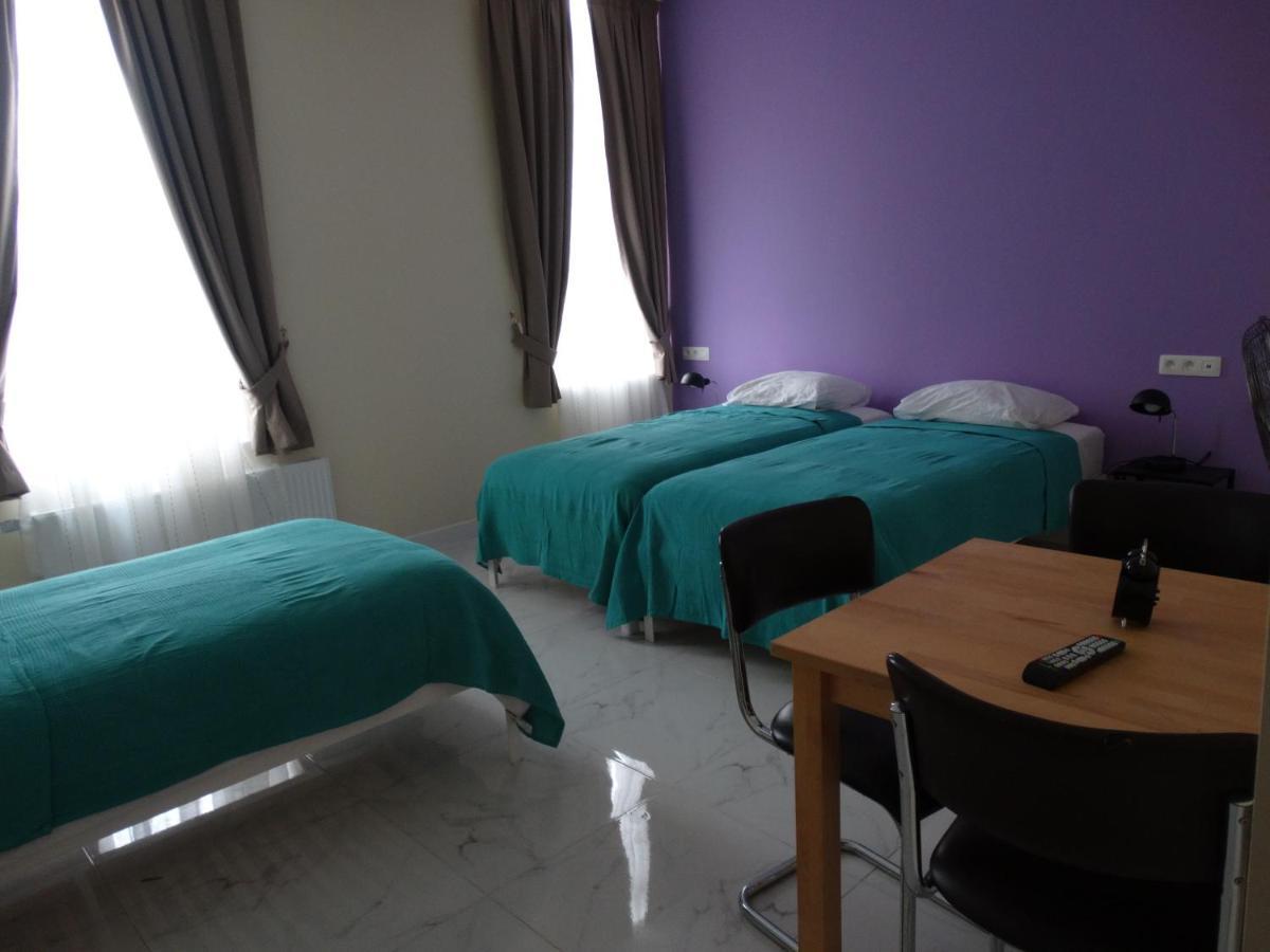 Hotel De La Gare Arrondissement di Aalst Esterno foto
